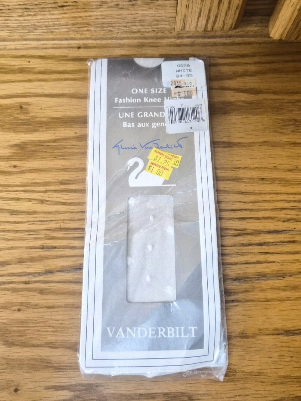 VTG Gloria Vanderbilt Swan Polka Dot Pattern Knee Highs Coquette Balletcore Mod